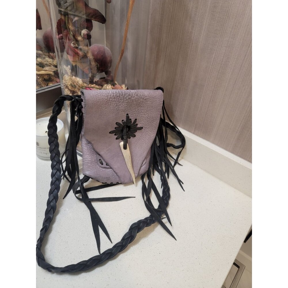 Jimmi WZ Handmade Leather Crossbody Fringe Pouch w/ Antler Toggle Gray